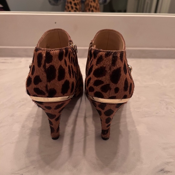 Vince Camino leopard bootie heels, size 10 - Picture 3 of 4